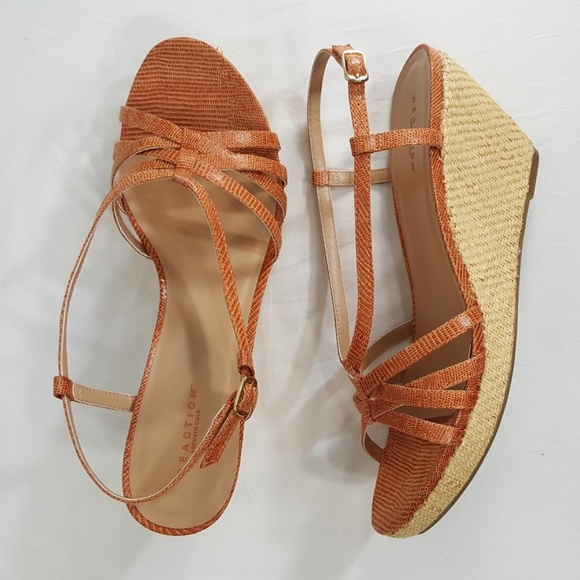 Kenneth Cole Reaction Wedge Sandals Orange HEEL - Picture 6 of 8
